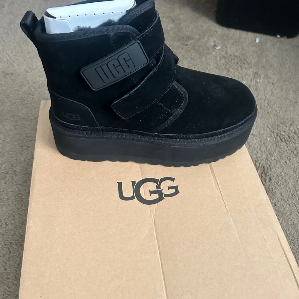 UGG | Shoes | Womens Ugg Neumel Platform Chukka Boot Black | Poshmark